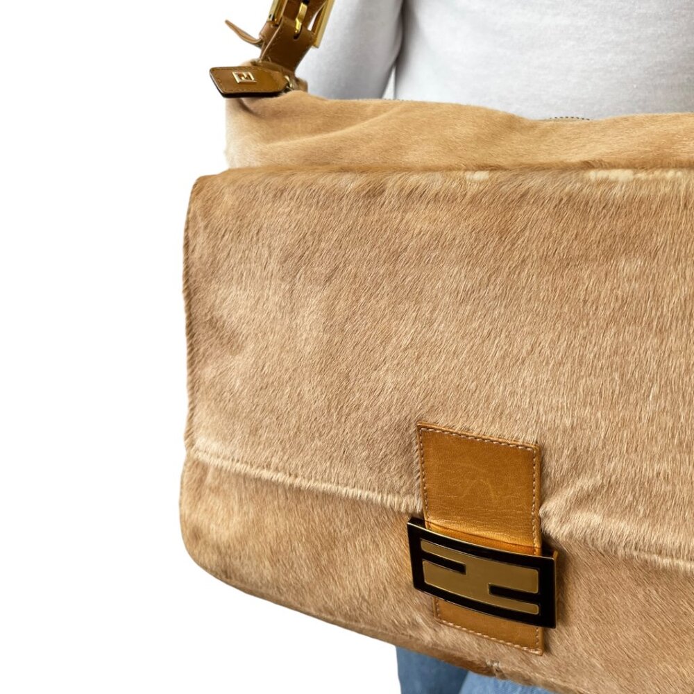 Fendi Beige/Tan Shoulder Bag - Picture 5 of 17